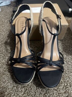 Journee Collection Black Strappy T‑Bar Espadrille Sandals